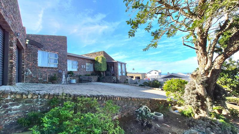 3 Bedroom Property for Sale in Dana Bay Western Cape